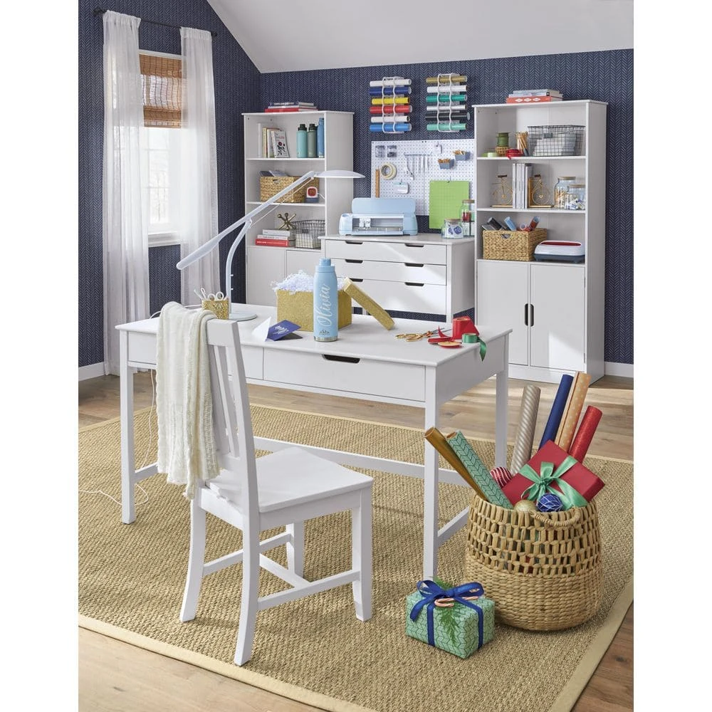 Lifeproof Gannett Peak Walnut 6.5 in. W x Varying Length Engineered Click Waterproof Hardwood Flooring (21.67 sq. ft./Case) 8 Lifeproof Gannett Peak Walnut 6.5 in. W x Varying Length Engineered Click Waterproof Hardwood Flooring (21.67 sq. ft./Case) - Image 8