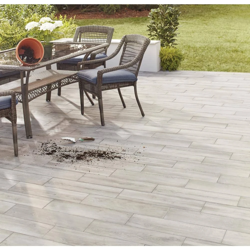 Lifeproof Shadow Wood 6 in. x 24 in. Porcelain Floor and Wall Tile (14.55 sq. ft. / case) 3 Lifeproof Shadow Wood 6 in. x 24 in. Porcelain Floor and Wall Tile (14.55 sq. ft. / case) - Image 3